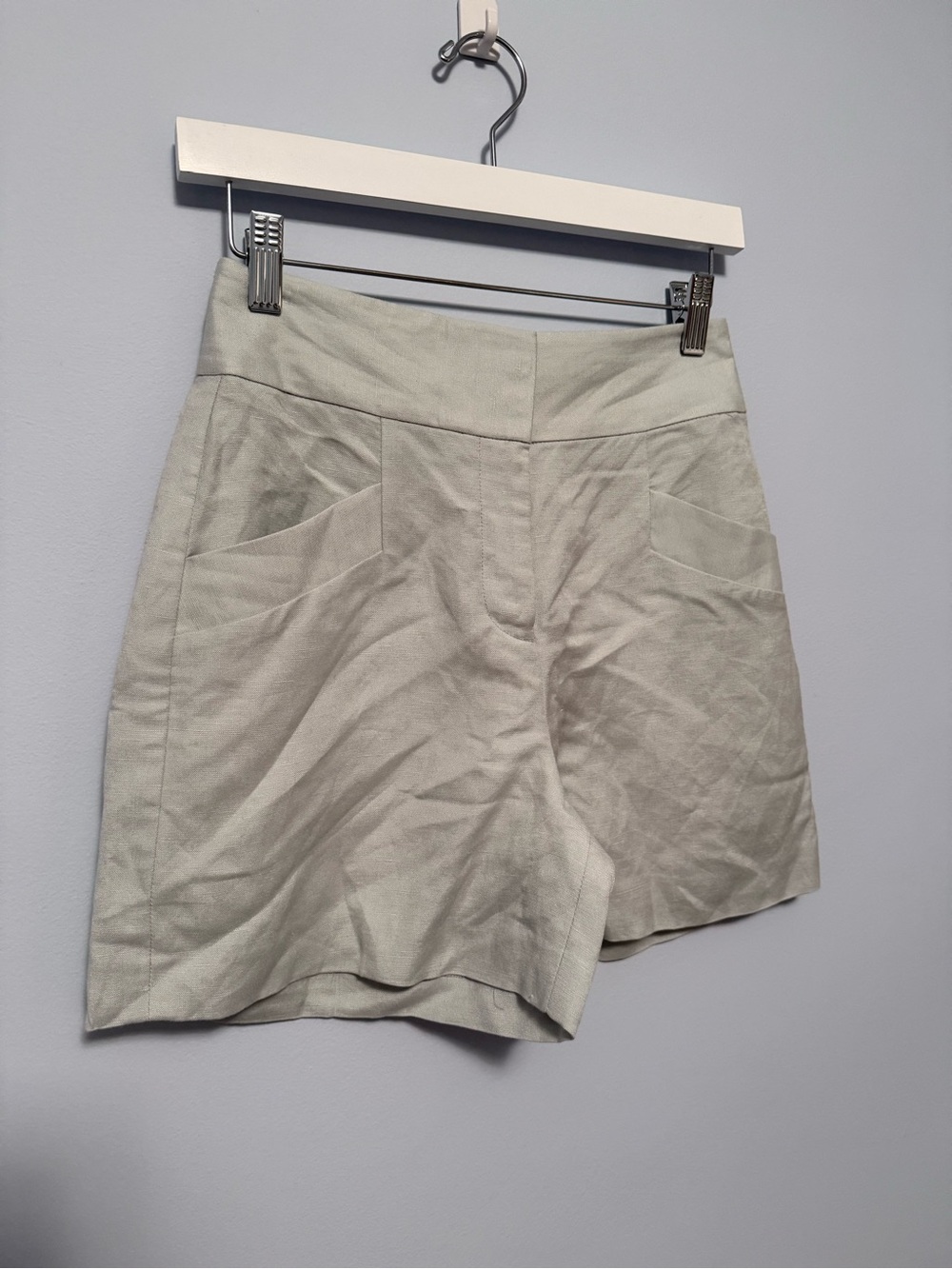 Club Monaco Shorts with Front Pockets (Light Green) - Picture 2 of 8